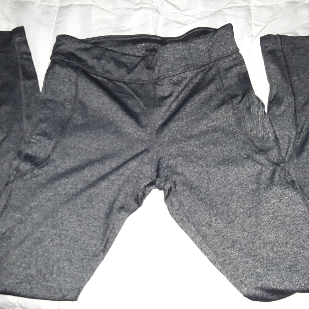 Leggings / Yoga Pants